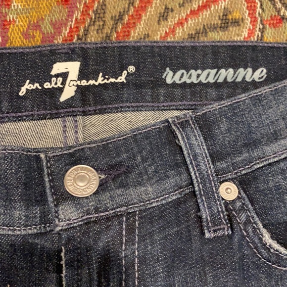 7 for all mankind ROXANNE jeans. SIZE 28 - Picture 2 of 4